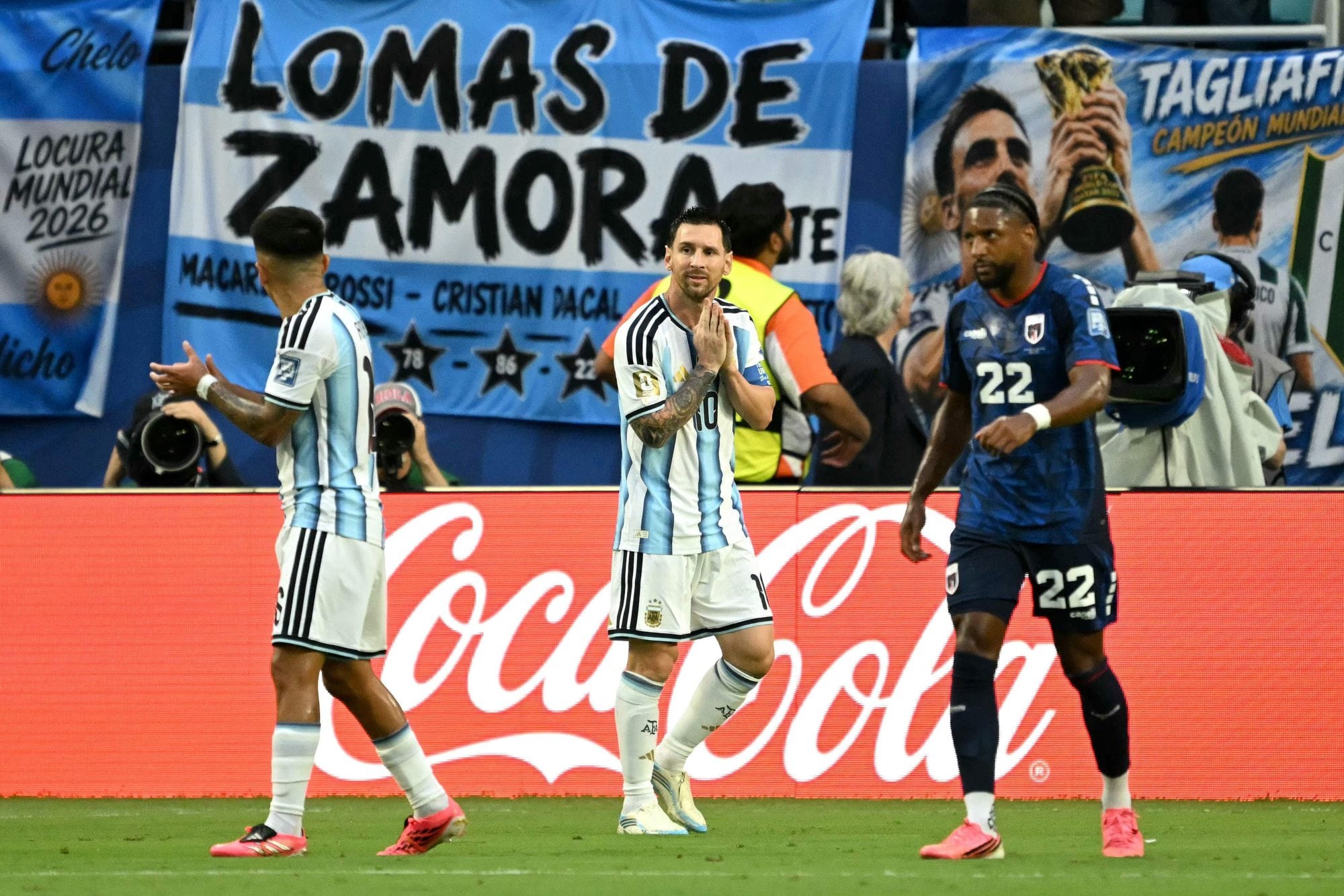 Lionel Messi se lamenta tras la chance perdida en Miami
