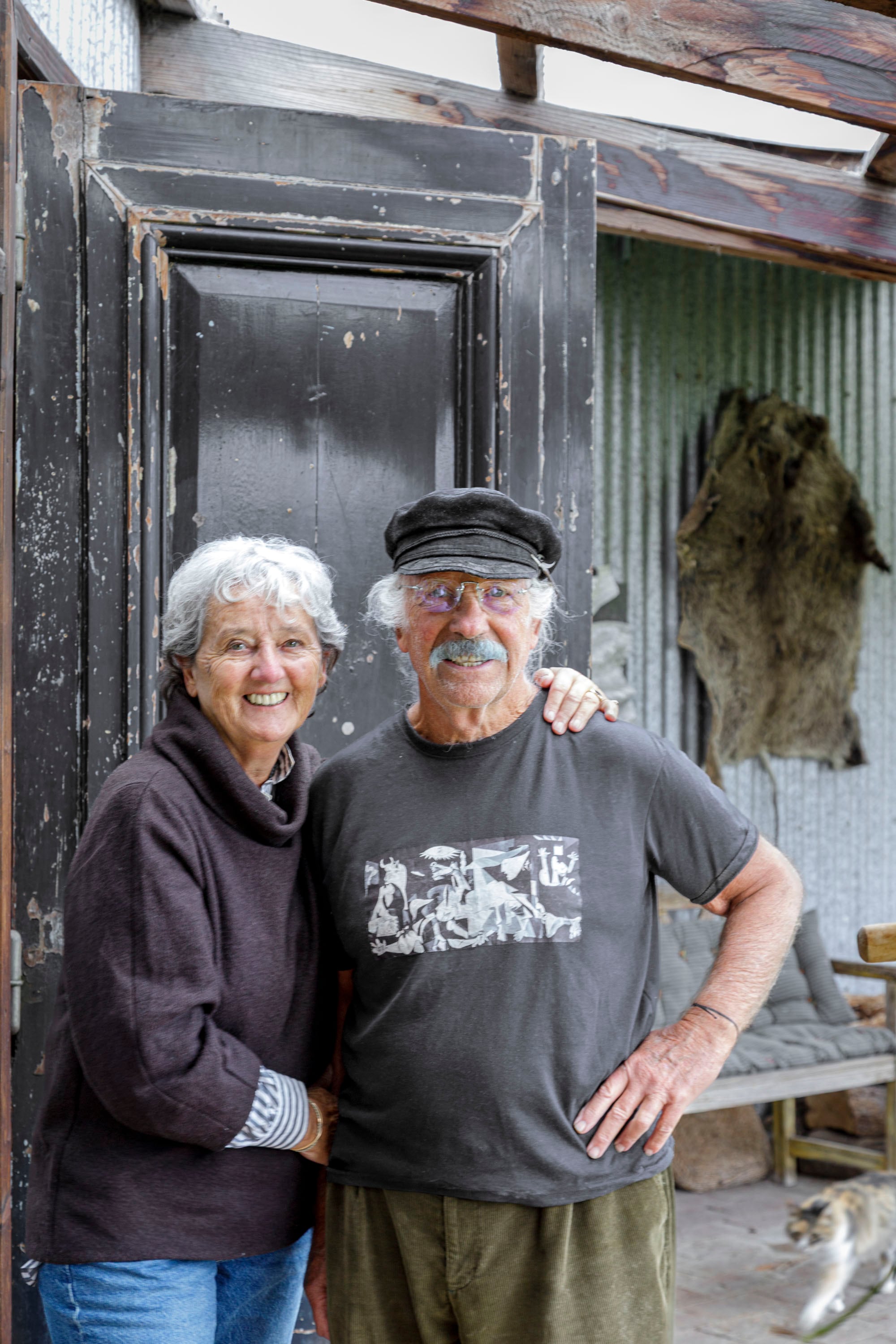 Marta Peirano y Pato García Susini nos recibieron an su asombrosa casa en las afueras de Bariloche.