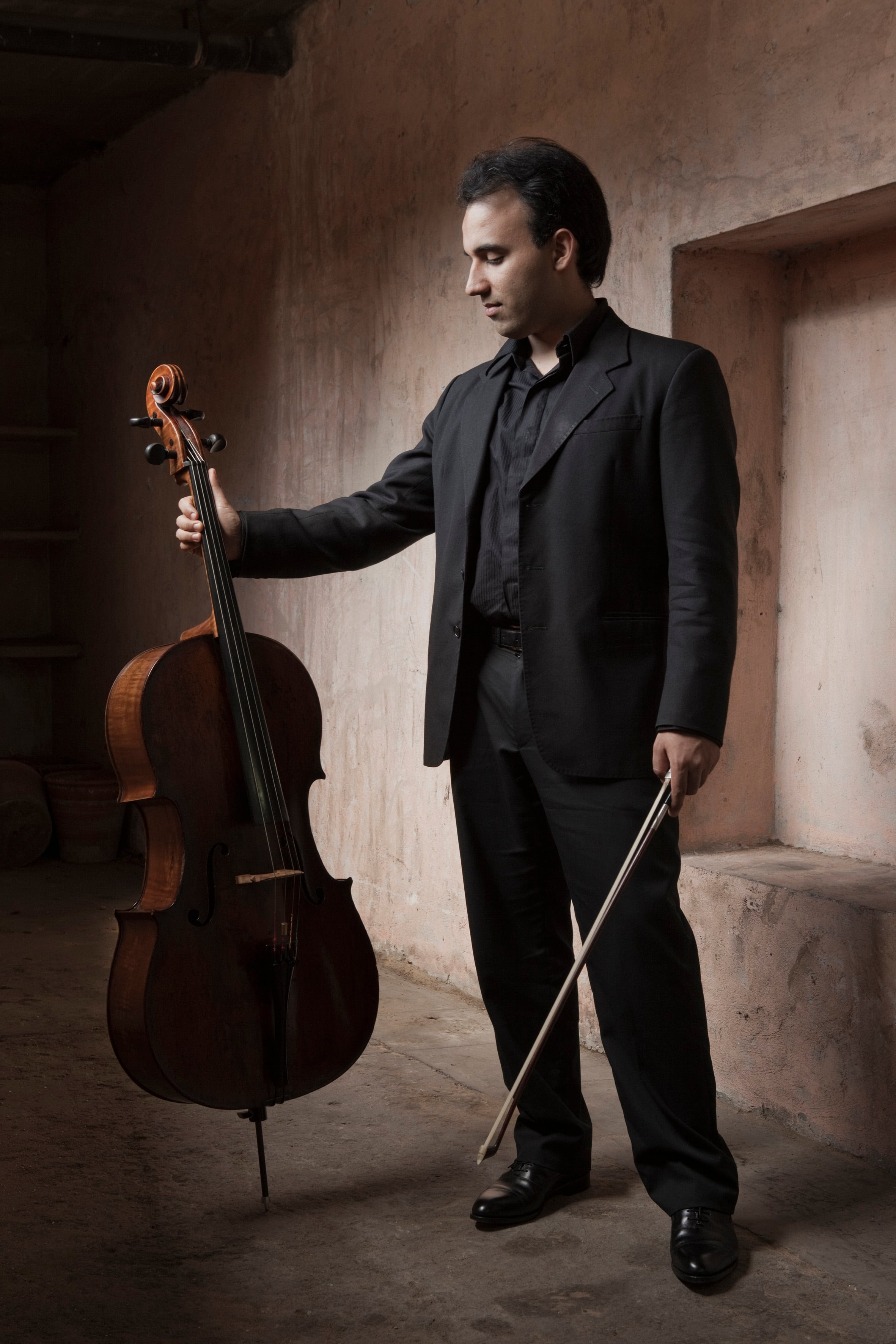 José Araujo interpretará el ciclo completo de las Suites de Bach