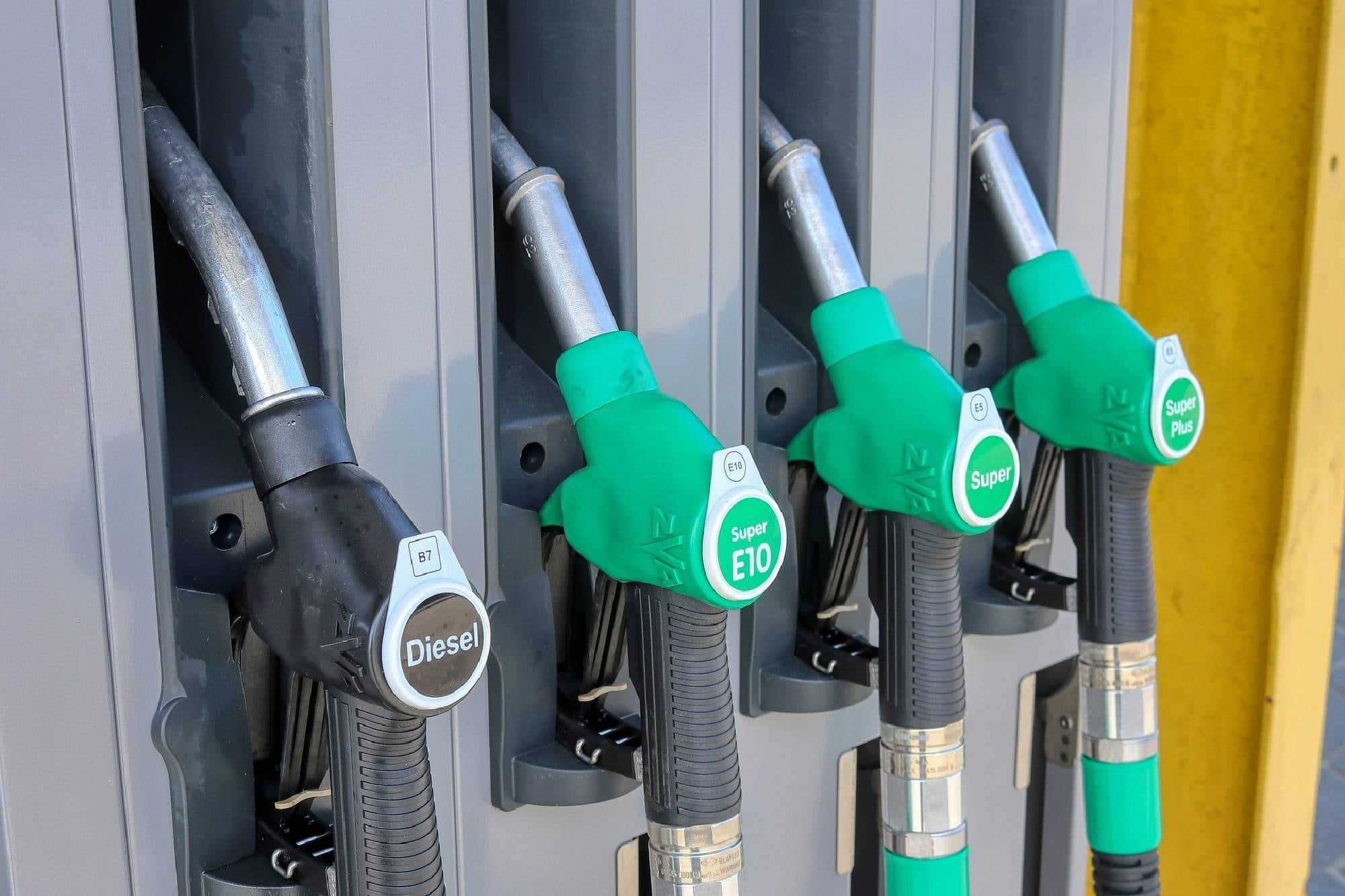 Los precios de la gasolina en Florida alcanzan la cifra más alta desde 2022