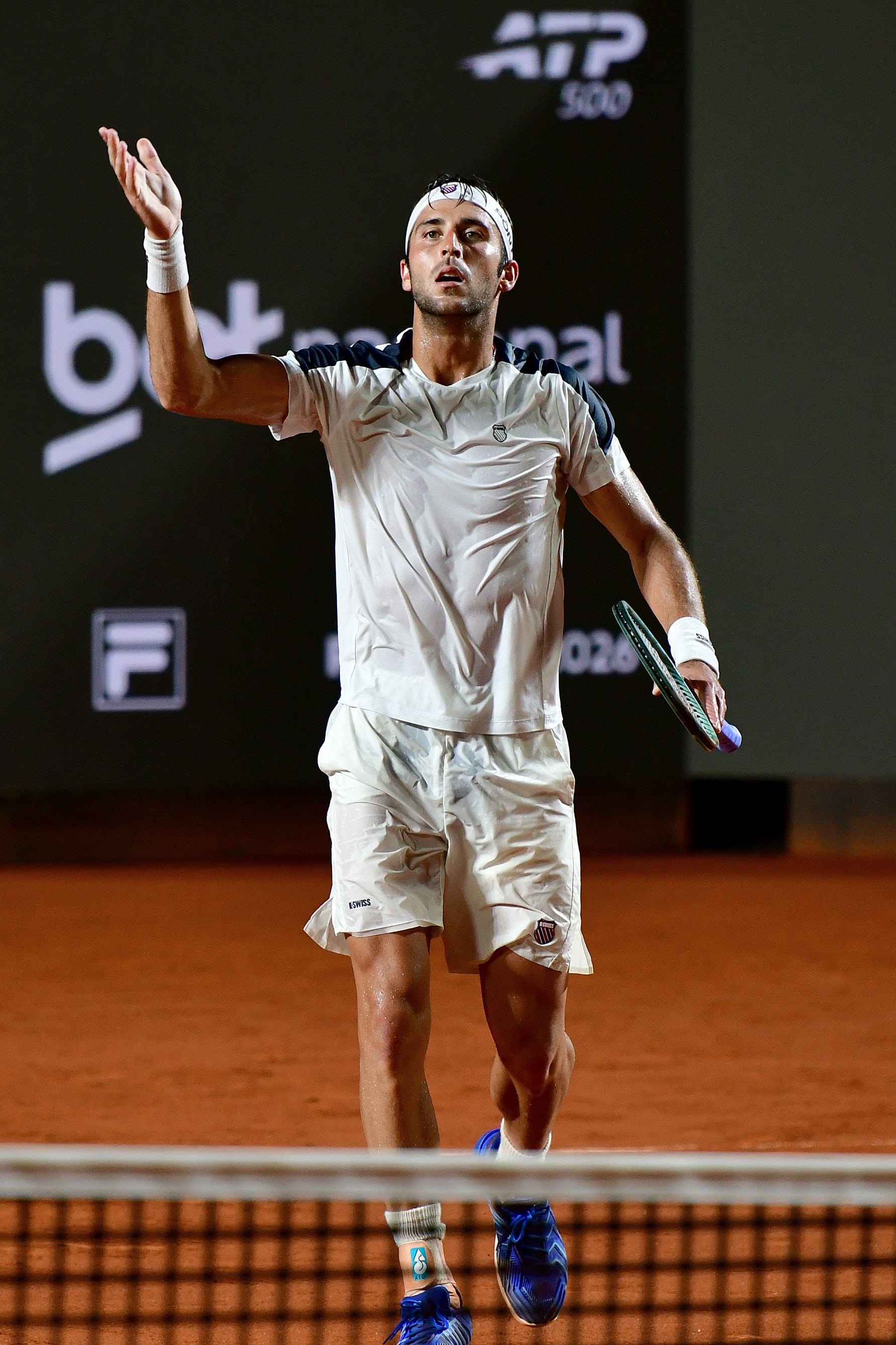 ¡Tomás Etcheverry, campeón!: en su cuarta final de ATP, el platense pudo celebrar
