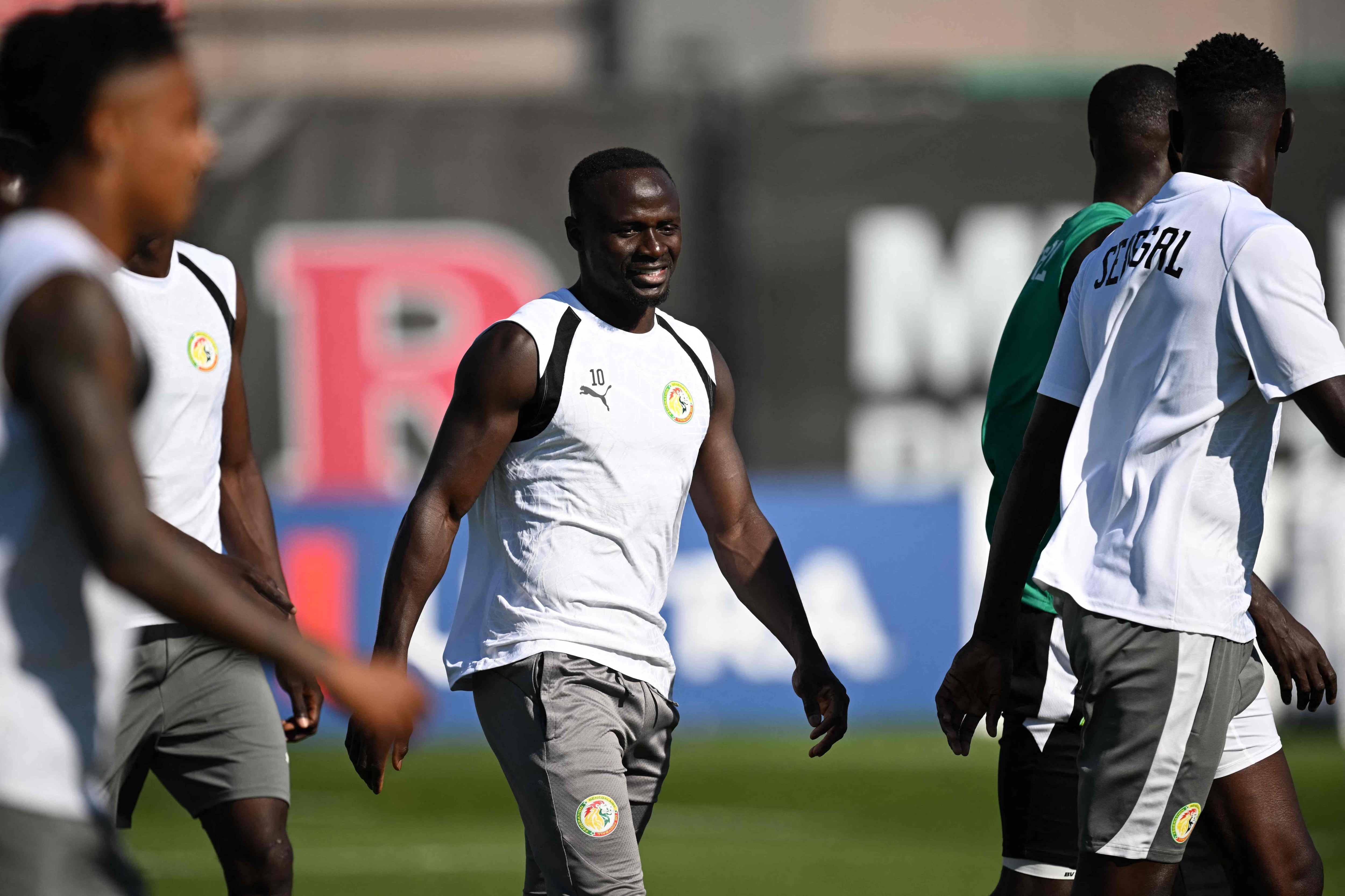 Senegal, la selección que arribó al Mundial sin hinchas y ahora está envuelta en una crisis