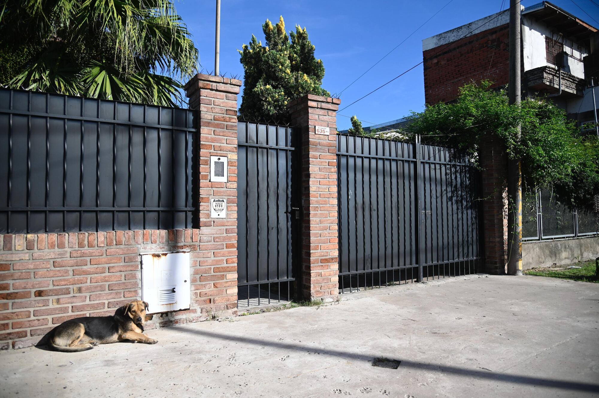 Emboscada: sicarios se equivocaron de blanco e hirieron de gravedad a un chico de 14 años que salía de la casa para ir a la escuela