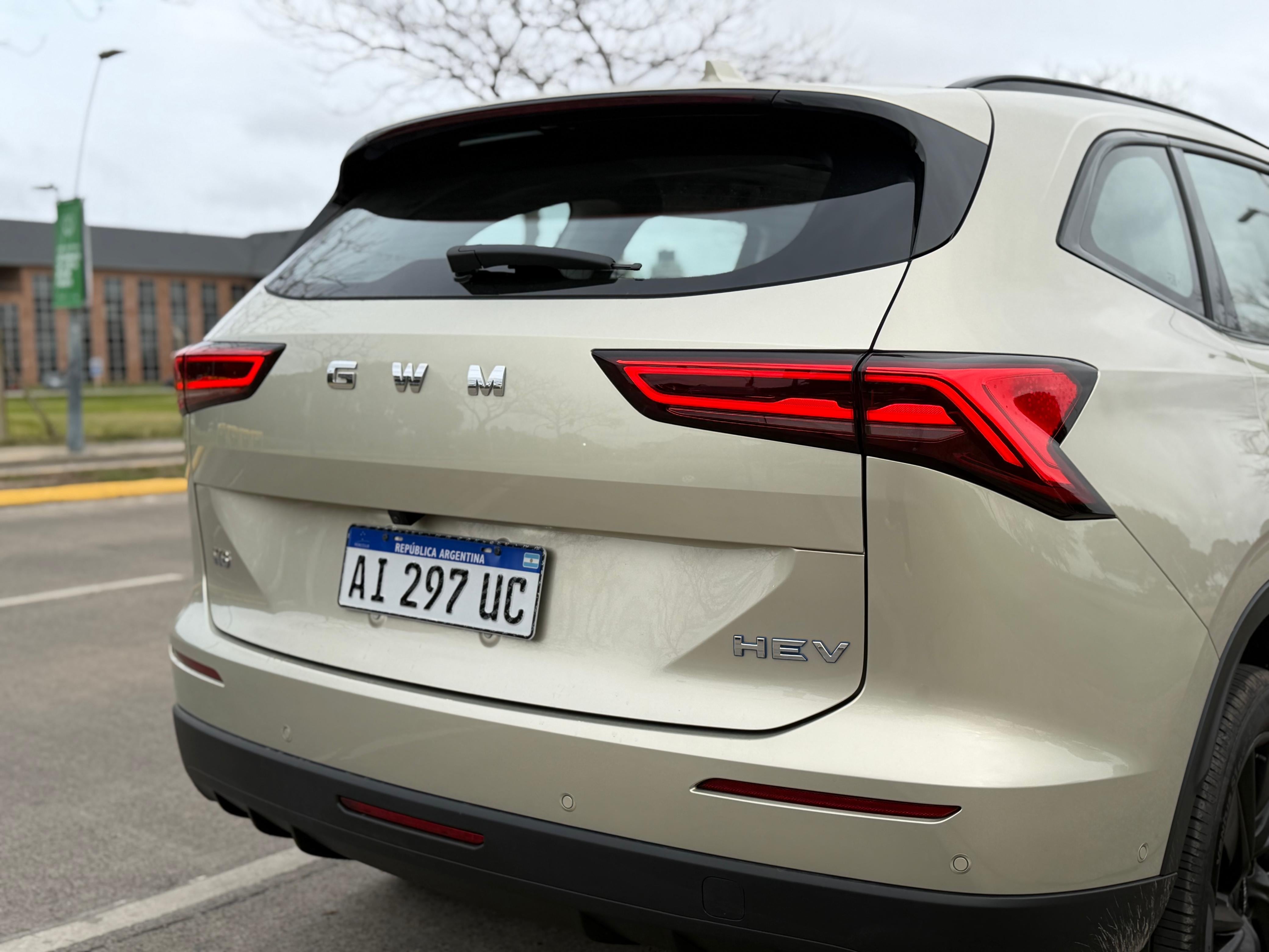 Vista trasera del Haval H6