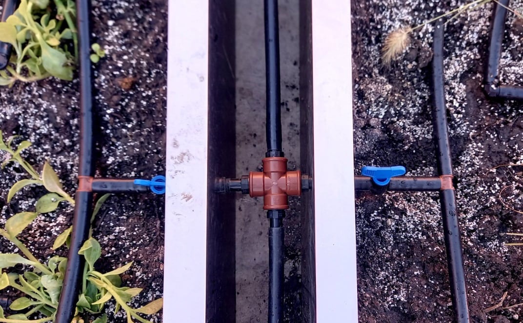 El paso inicial fue hacer un relevamiento de terrazas con condiciones estructurales aptas para la instalación de sistemas vegetados