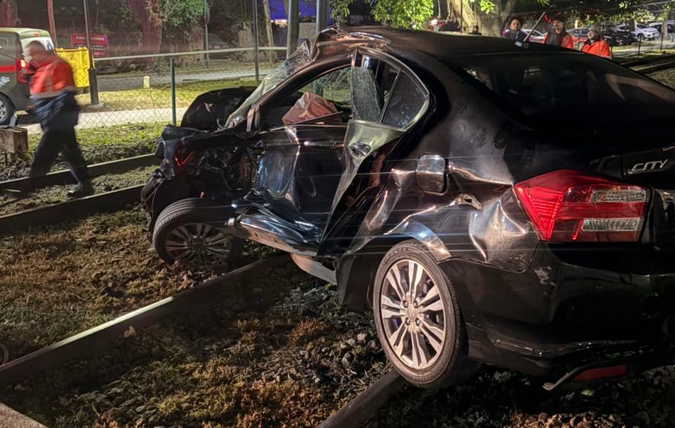 El auto de Ernestina Pais