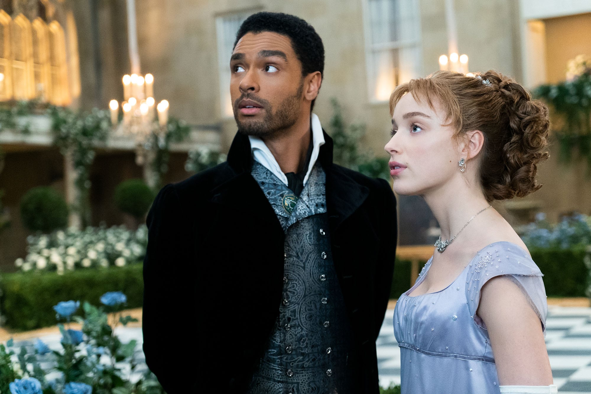 Phoebe Dynevor y Regé-Jean Page fueron los protagonistas de la primera temporada de Bridgerton, estrenada en diciembre de 2020. Su historia de amor, como Daphne Bridgerton y Simon Basset, duque de Hastings, inauguró la saga basada en las novelas de Julia Quinn
