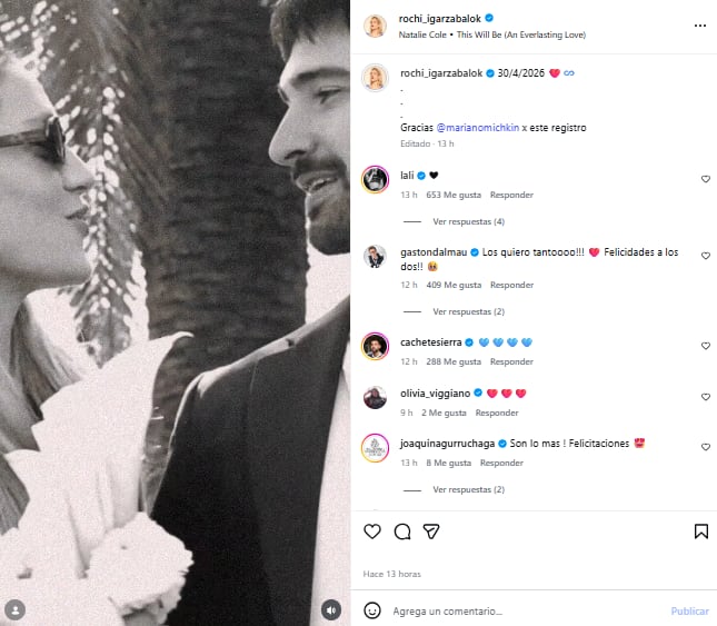 Lali, Gastón Dalmau y Agustín Sierra saludaron a la feliz pareja (Foto: Instagram @rochi_igarzabalok)