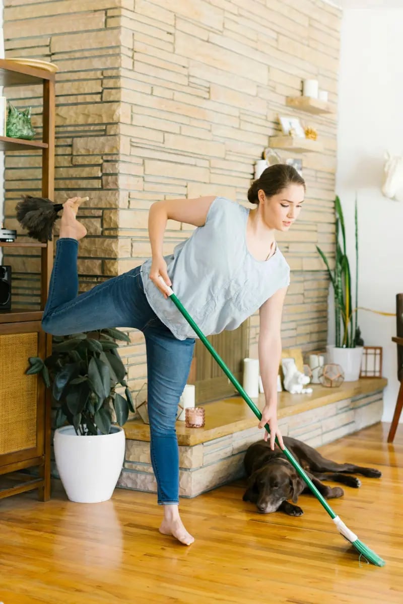 El ejercicio de sostenerte sobre una sola pierna puede mejorar tus condiciones físicas para la vejez