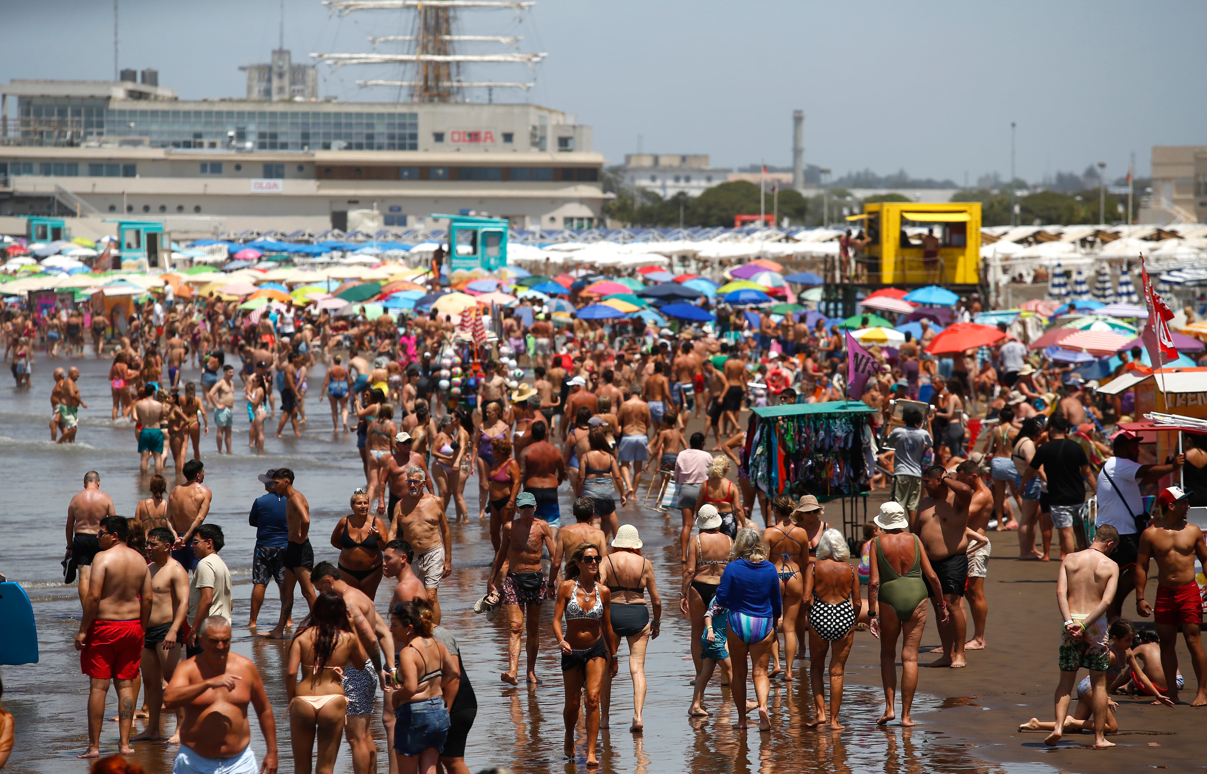 “El mejor por lejos”: sorprende en una ciudad de la costa el boom de arribos y consumo registrado este fin de semana
