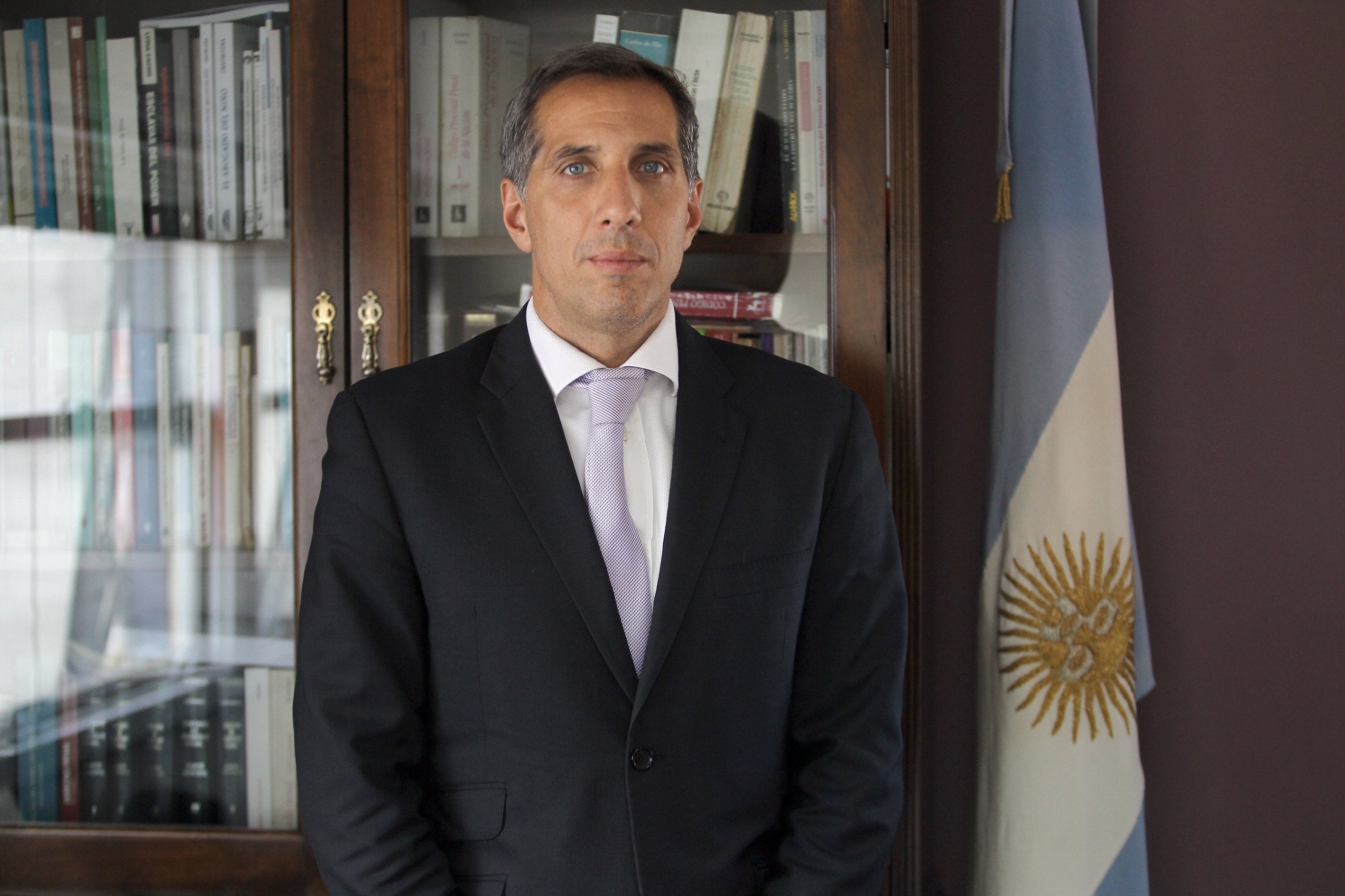 The person who linked Mariano Mengochea to Cristóbal López and Lázaro Báez was the prosecutor Diego Luciani in his famous final argument on the Roads case (ALFIERI MAURO).