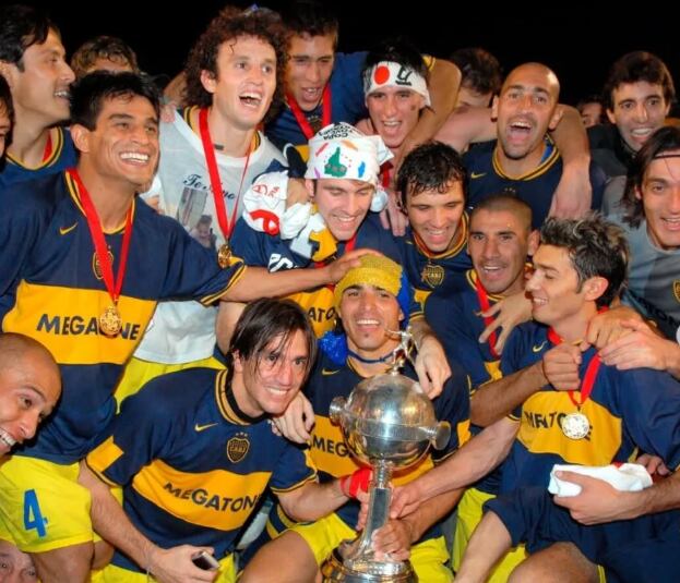 El defensor fue una de las figuras del equipo campeón en 2007