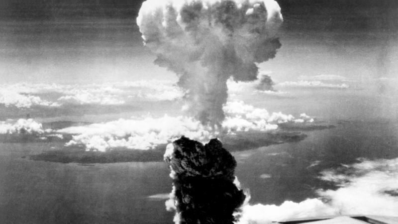 La bomba atómica explota sobre la ciudad japonesa de Nagasaki el 9 de agosto de 1945