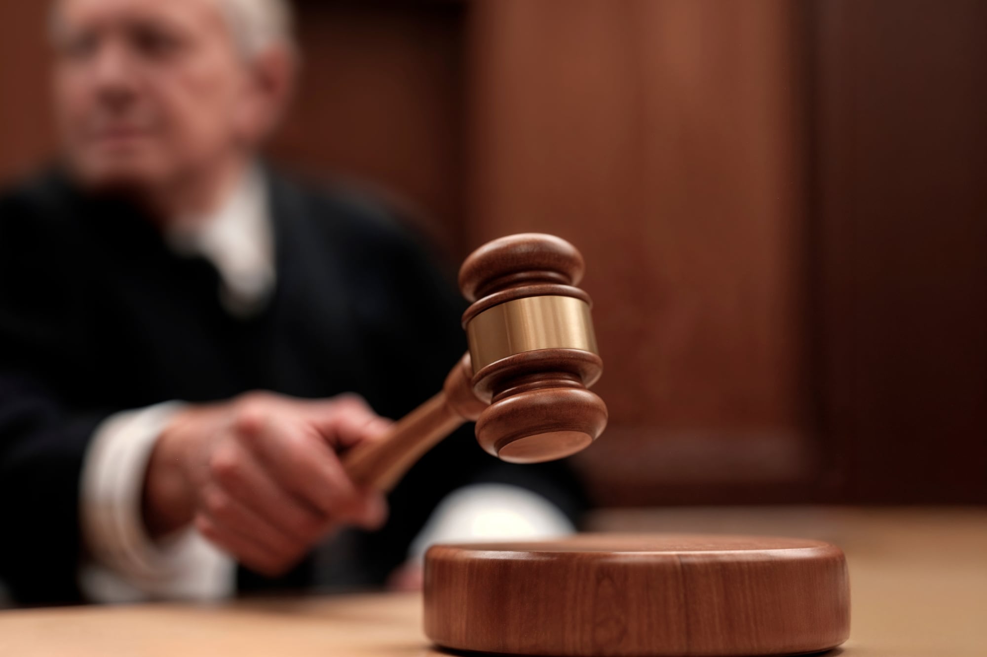La resolución judicial anula la política impuesta por el gobierno de Donald Trump, la cual exigía un pago de US$100 mil por cada solicitud de visa H-1B