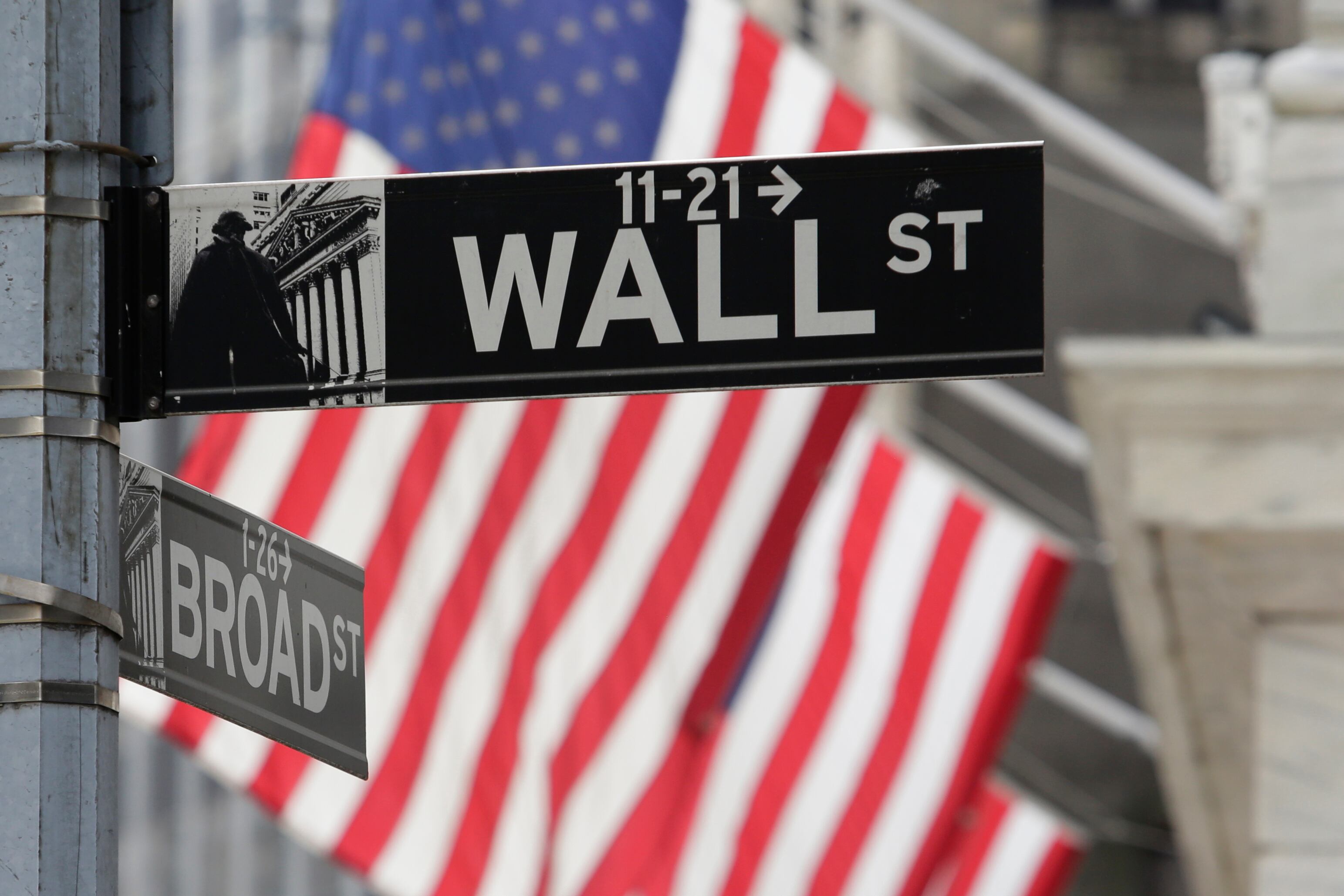 Las acciones y bonos soberanos argentinos cotizan al alza en la Bolsa de Nueva York después del anuncio de un posible acuerdo por 20 mil millones de dólares con el FMI (AP Foto/Peter Morgan, archivo)