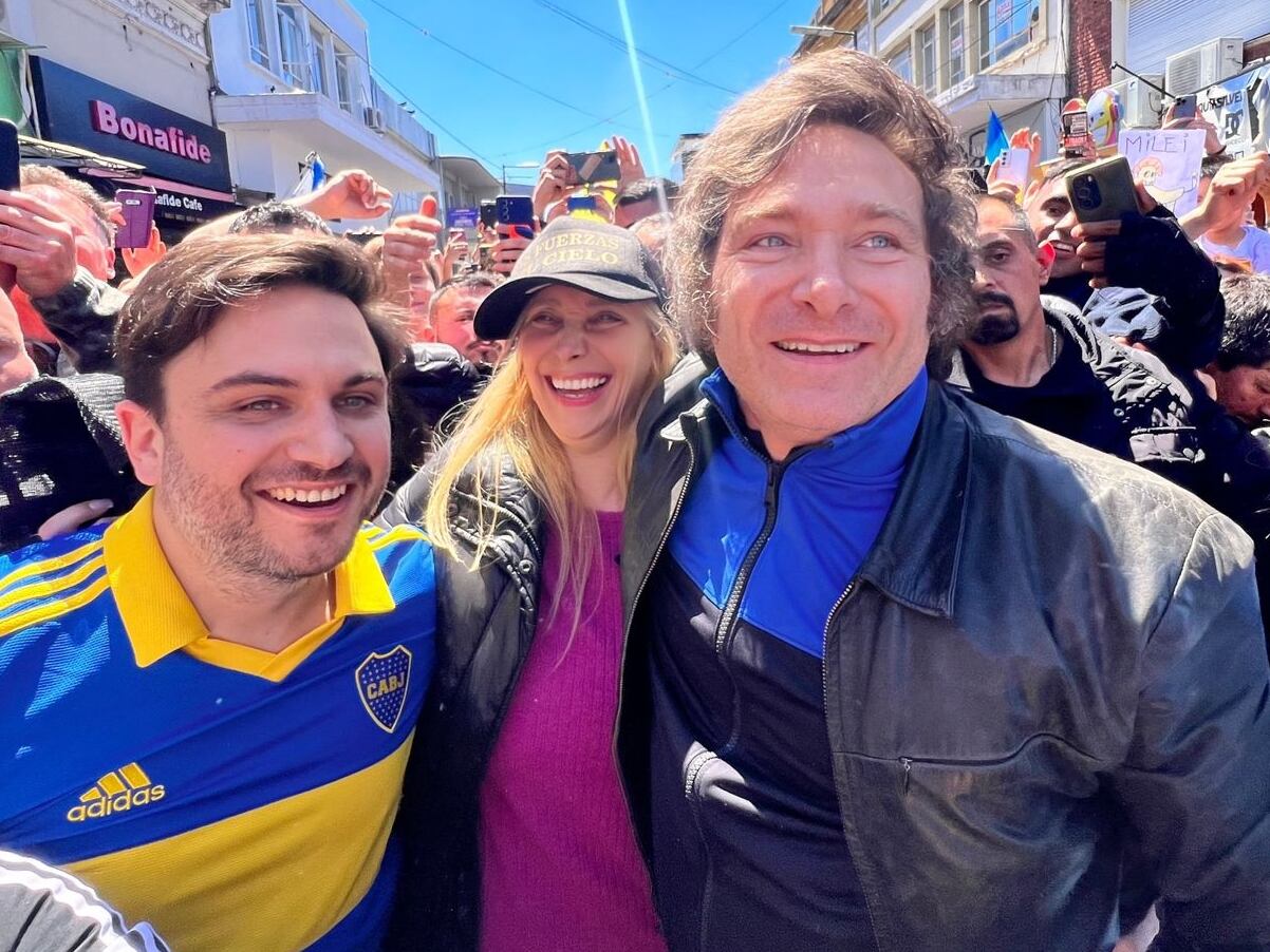 Milei junto a Ramiro Marra y a su hermana Karina