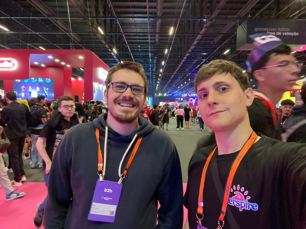 A la izq., Pedro Boitier, co-fundador de Stonehollow Workshop y VP de Ingeniería en Eterspire; a la derecha, Martín Javier del Río Llober, el CEO de Eterspire