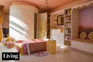 Visitamos la increíble casa de Carla Quevedo, un refugio hedonista lleno de sorpresas, arte y color