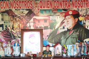 El culto a "San Hugo Chávez" que suma cada vez más devotos