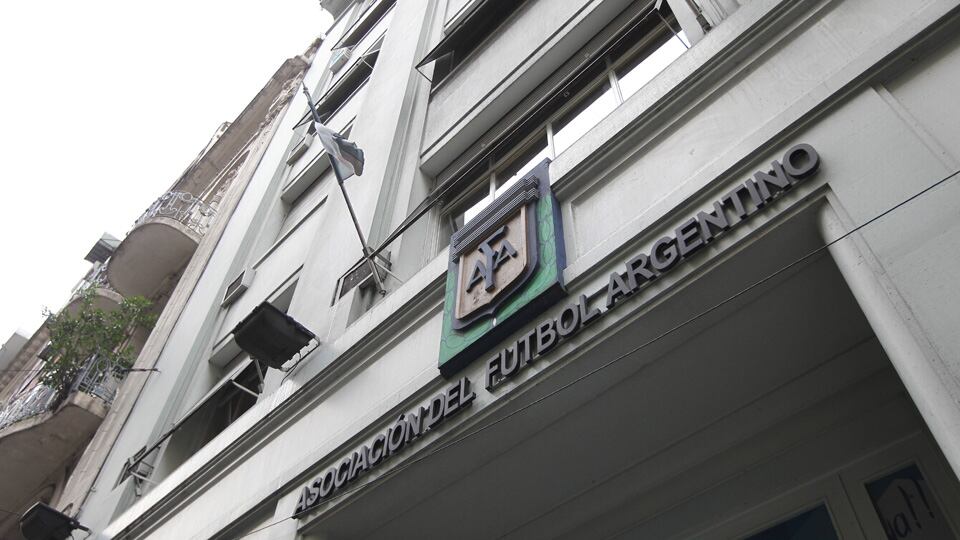 El histórico edificio de la calle Viamonte