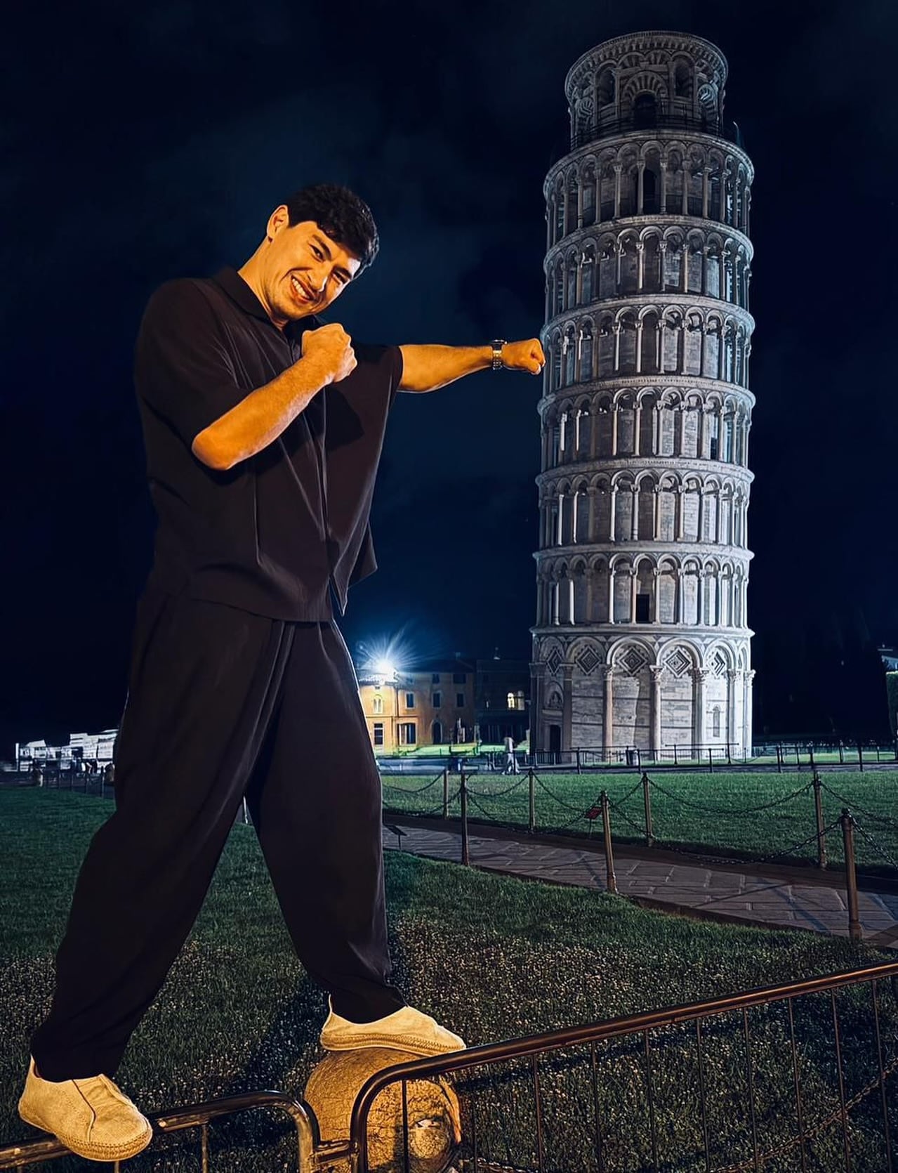 Dmitry Bivol tuvo dos peleas en 2025 (FB dbivol)