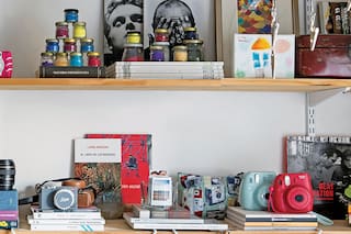 Simple y práctico: una fotógrafa nos muestra cómo armó su espacio de trabajo