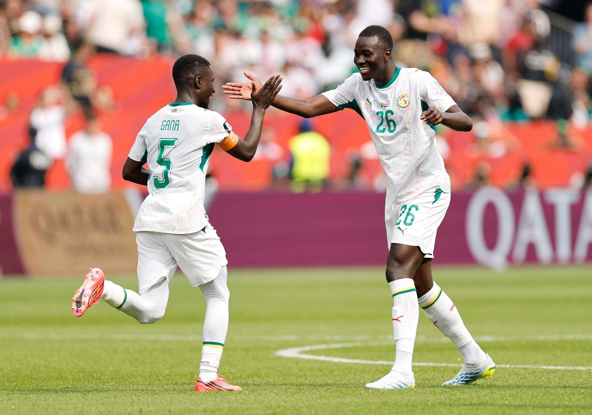 Senegal vapuleó a Irak y se metió en la pelea por avanzar a los 16vos de final como uno de los mejores terceros