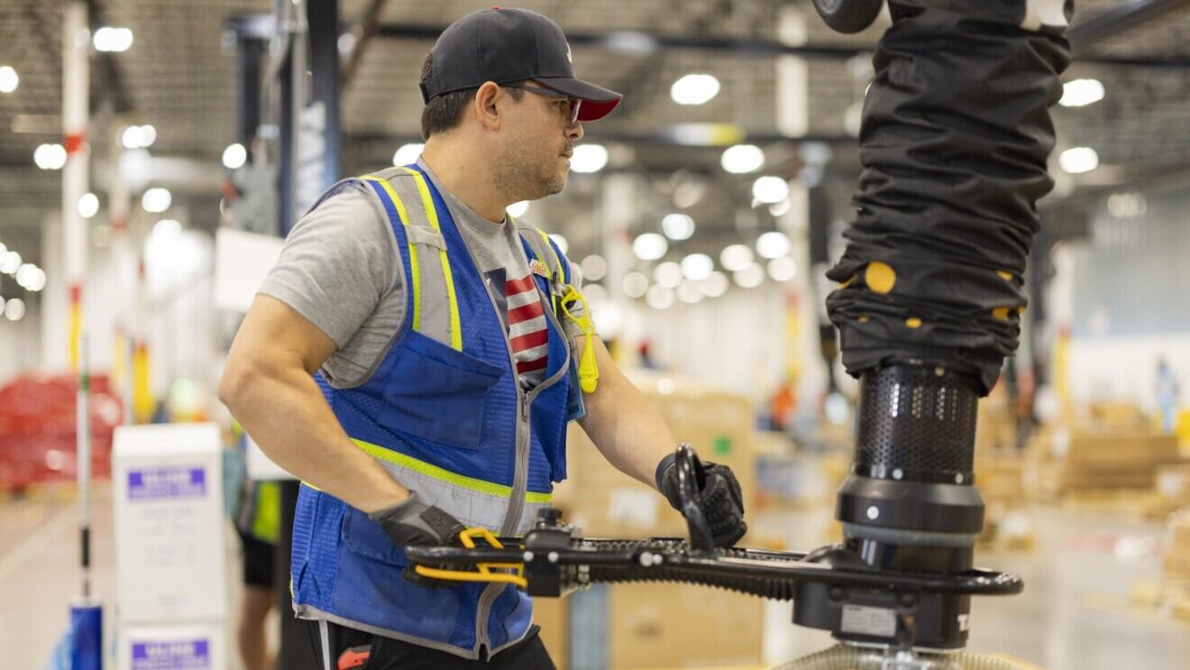 Las nuevas vacantes para la temporada navideña se publican de manera semanal entre octubre y diciembre