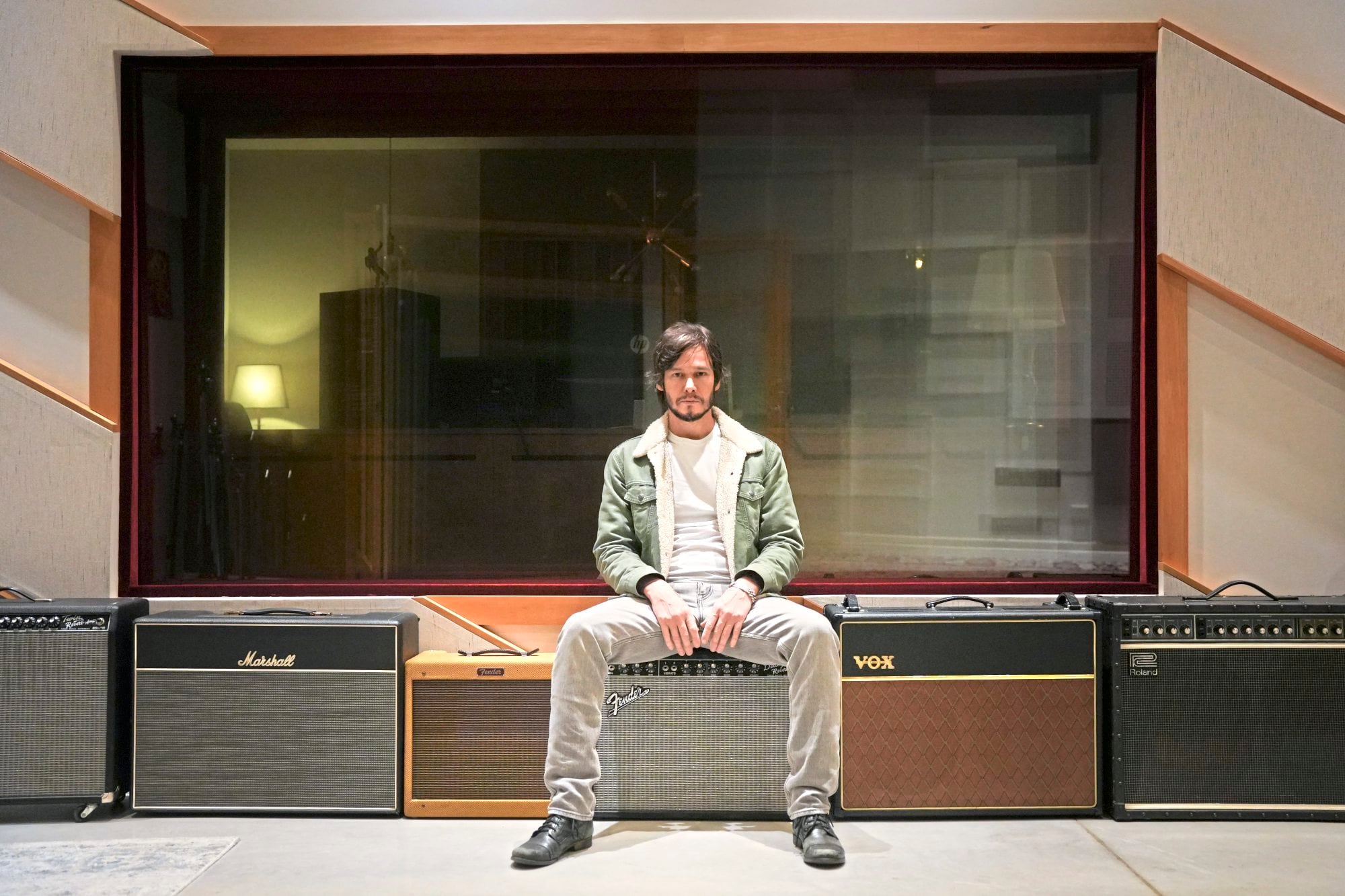 En Bálsamo, Emanuel se anima a los sonidos indie folk y rock