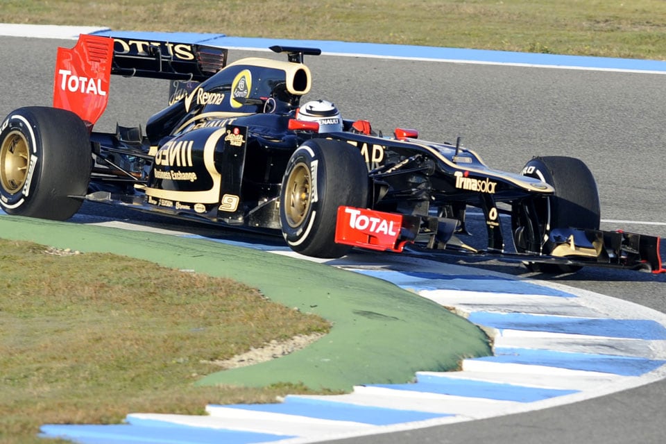 Kimi Räikkönen conduce en 2012 el Lotus E20, el modelo que manejará Colapinto en Palermo, pero que este domingo aparecerá ploteado con el aspecto de un Alpine, su escudería.