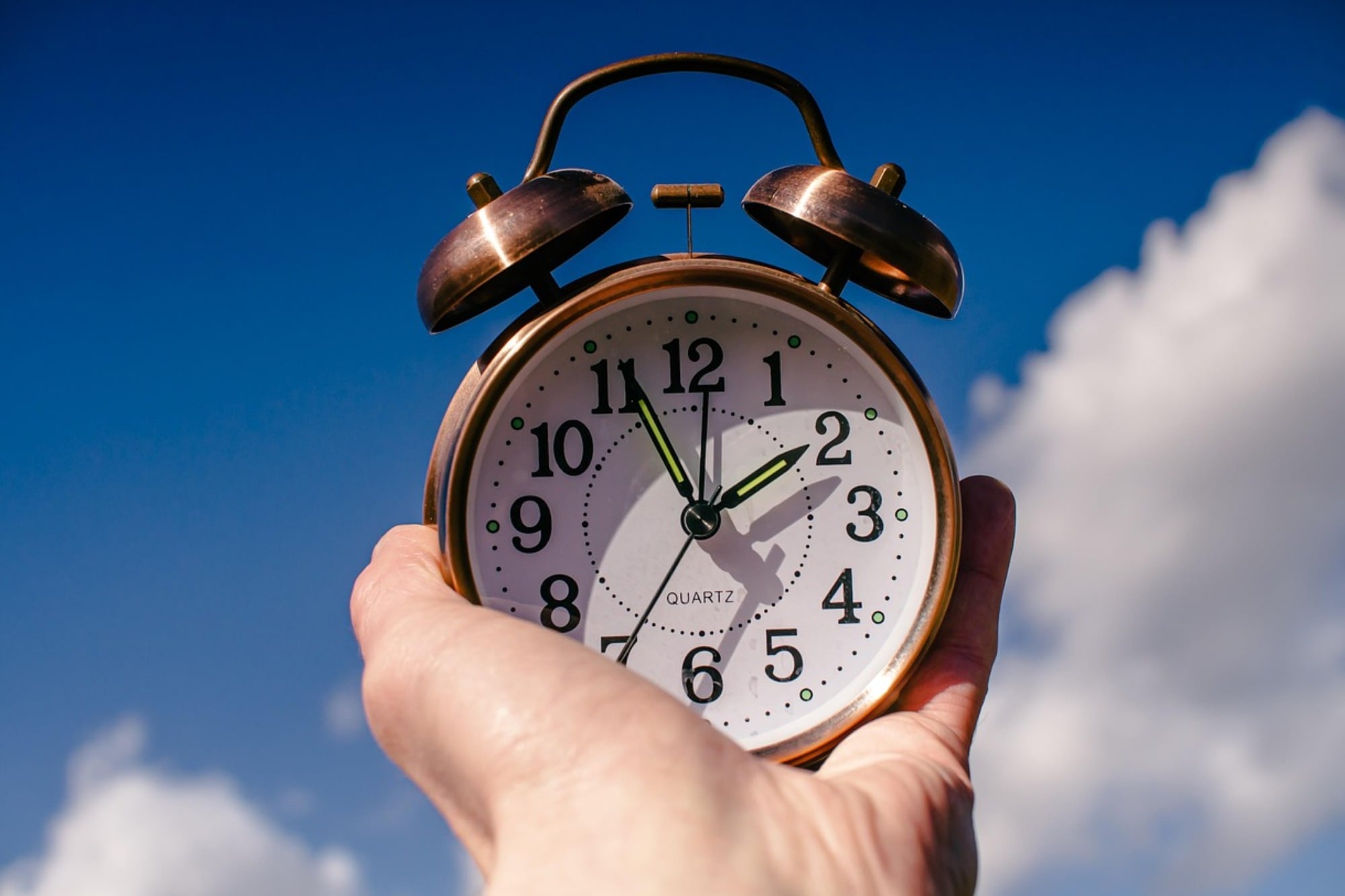 EE.UU. adelantará los relojes: cuándo y a qué hora será el cambio de horario en 2026