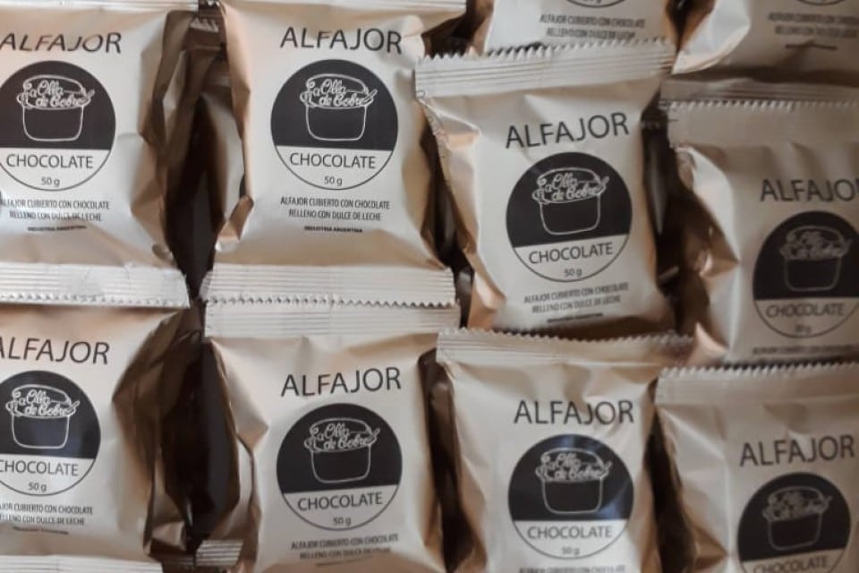 El clásico envase de los alfajores la Olla de cobre de Areco