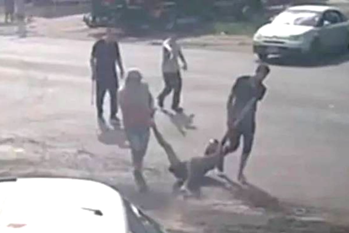 La Plata: un grupo de vecinos arrastró por la calle a un hombre acusado de reiterados robos