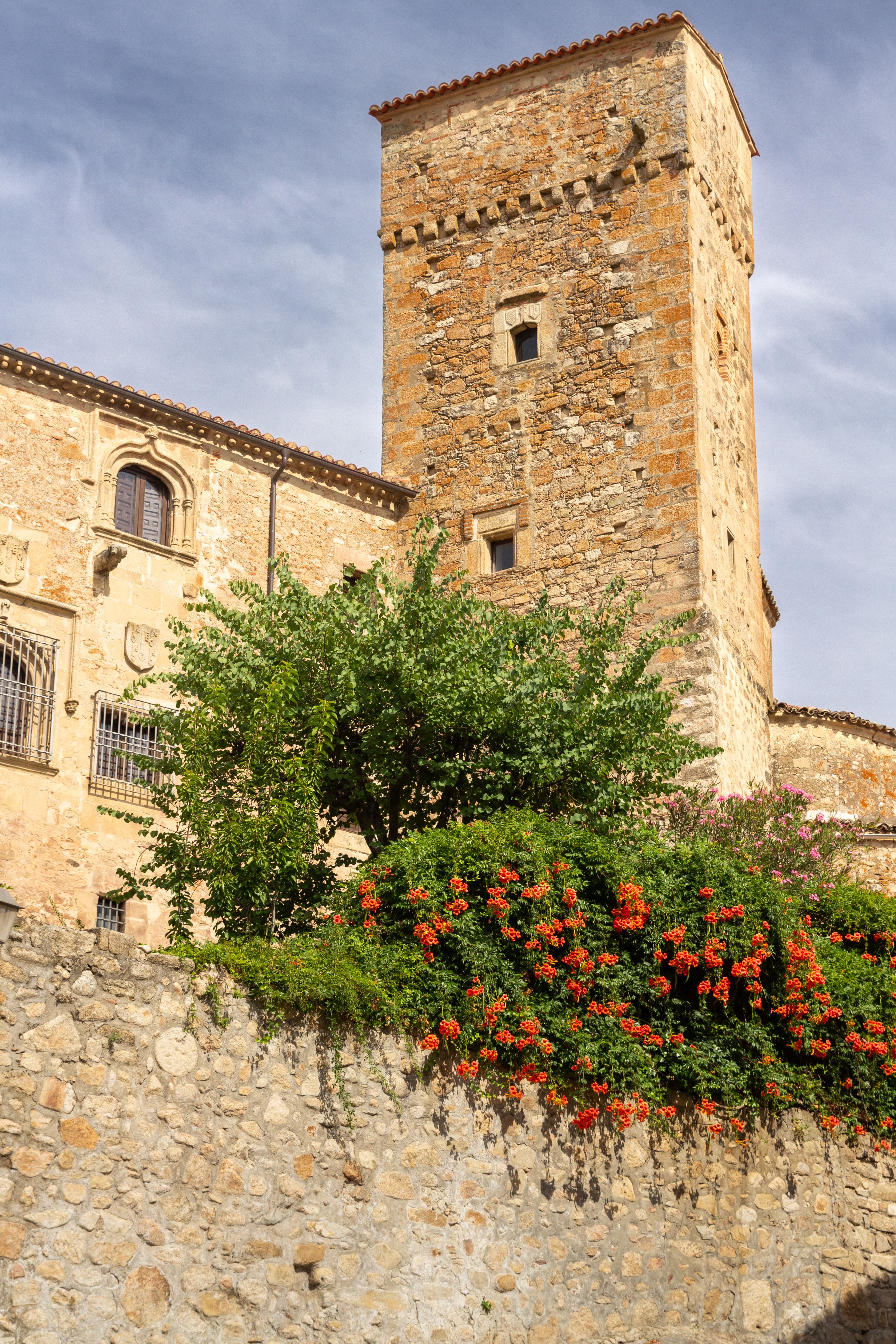 Una torre en Trujillo