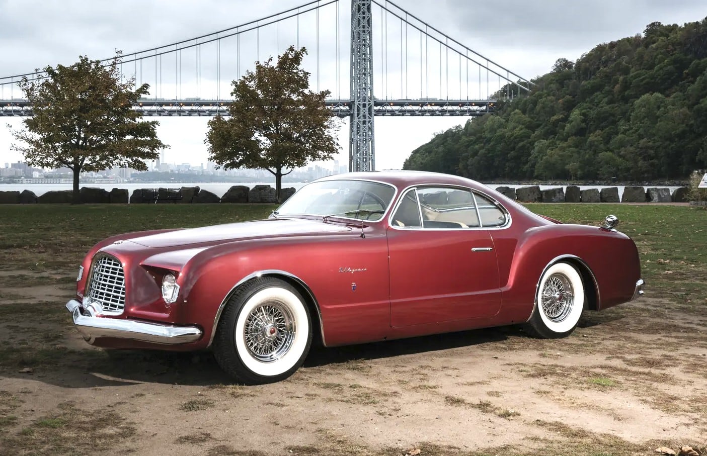 Los 5 concept cars que de tan adelantados a su época nunca se fabricaron 13 El Chrysler D’Elegance se presentó en el Salón de París de 1952