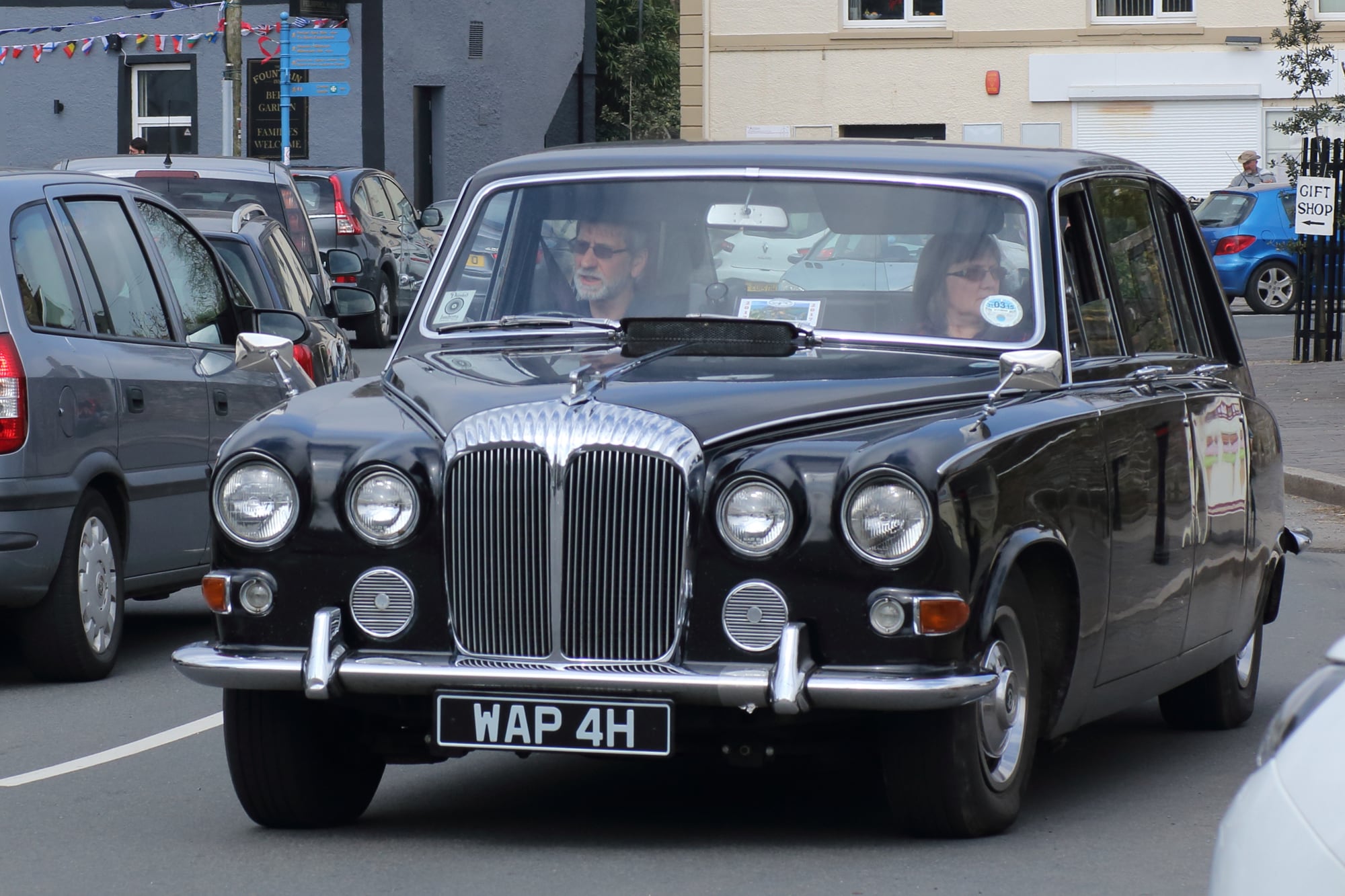 Daimler DS420 Limousine