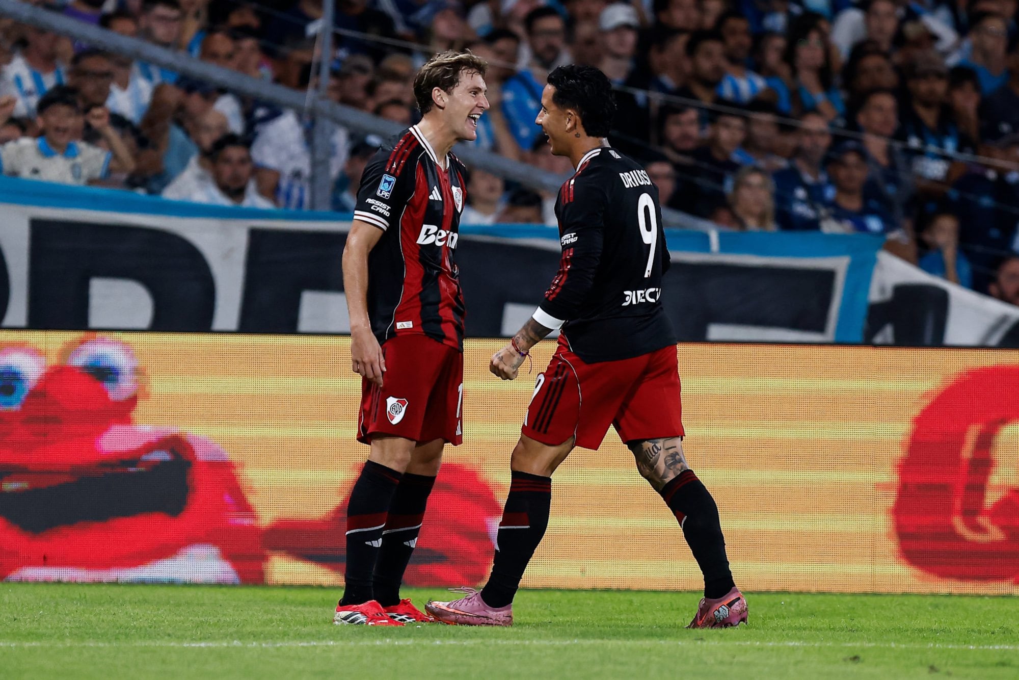 River le ganó a Racing por el optimismo de Colidio y el golazo con clase de Driussi: escala en el Apertura