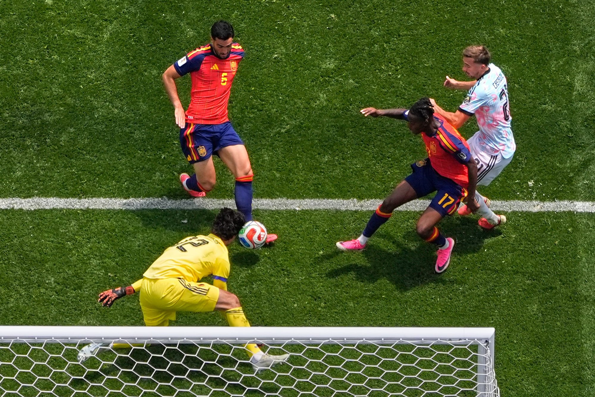 Mikel Merino define la clasificación de España