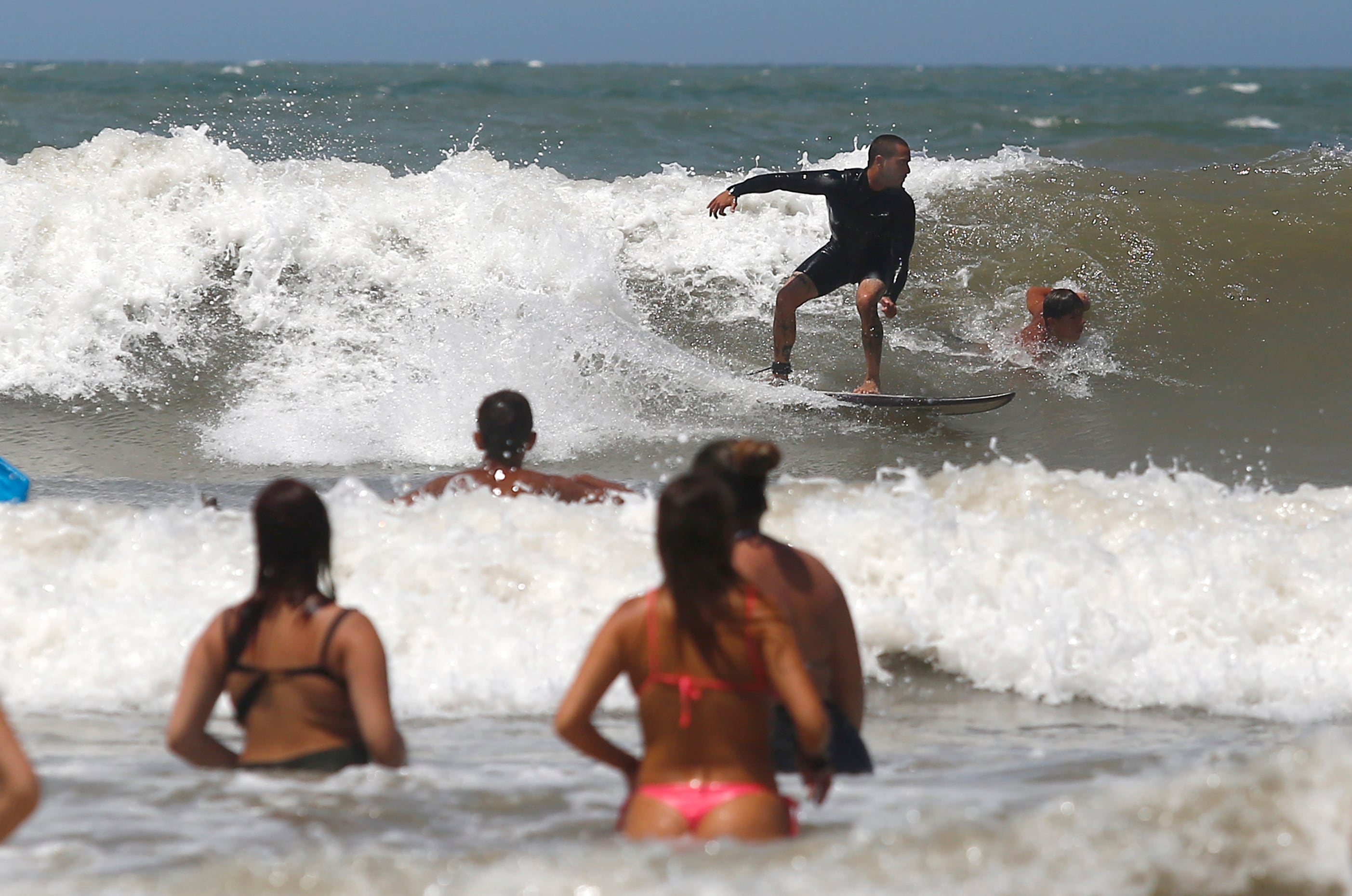 Muchos turistas eligieron hacer escapadas de fines de semana durante este mes a Mar del Plata