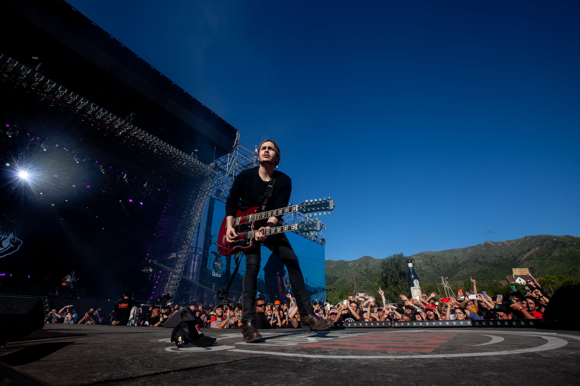 Cosquín rock 2026: a qué hora toca Airbag y cómo verlo en vivo