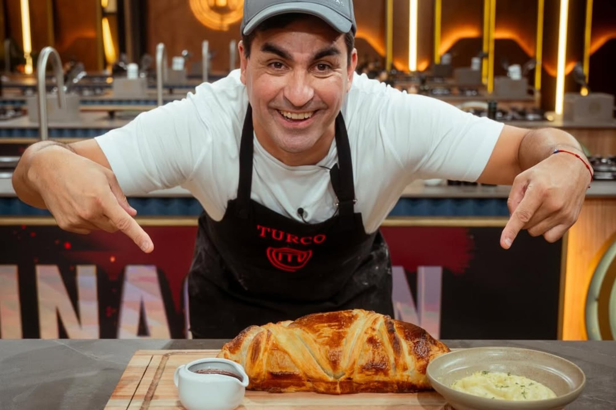 Fue campeón del fútbol argentino, sufrió una severa depresión y hoy es finalista de MasterChef: la vida a pura garra de Claudio Husaín
