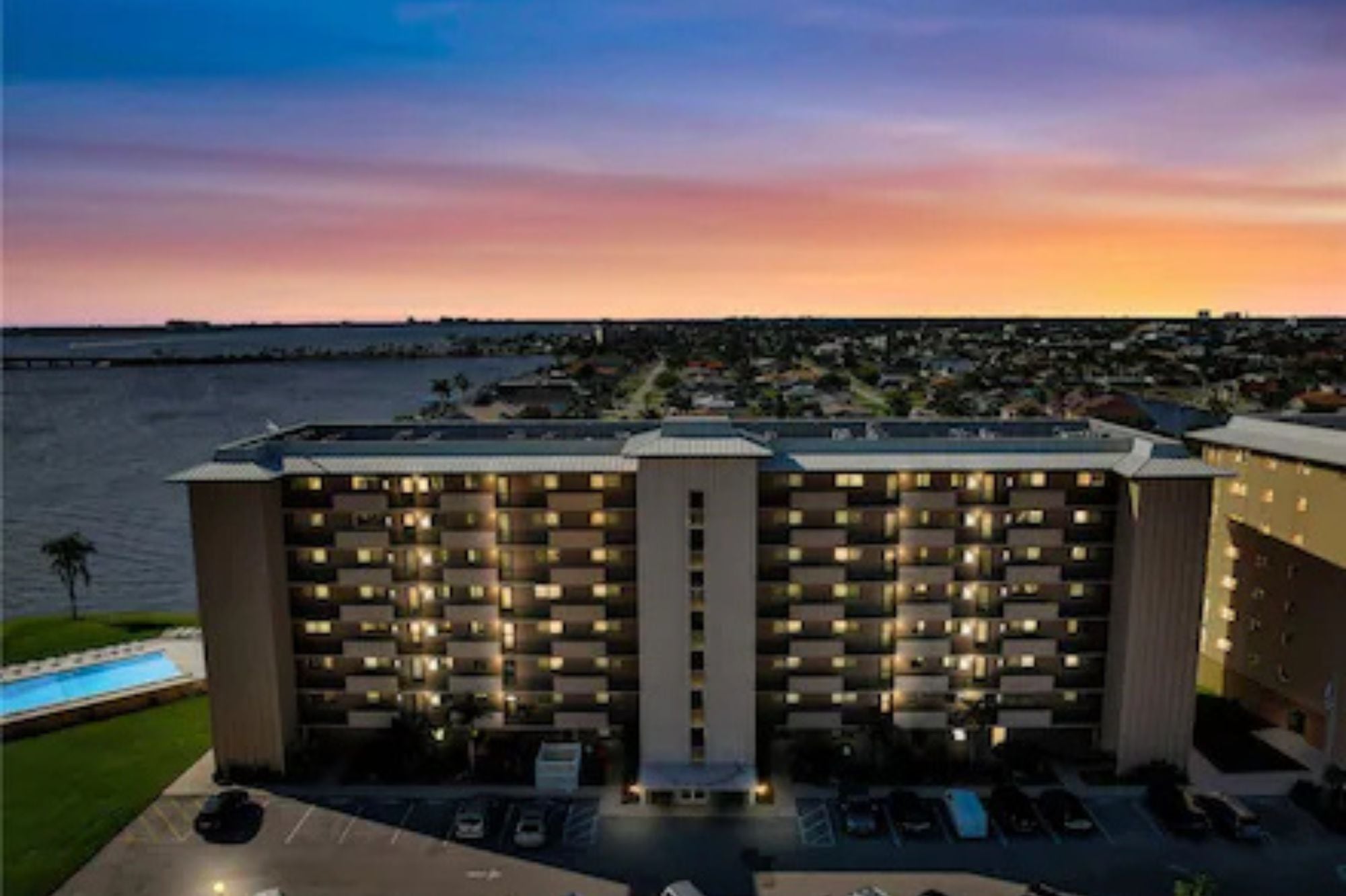 Cape Coral experimentó un descenso del 11% en los precios de la vivienda