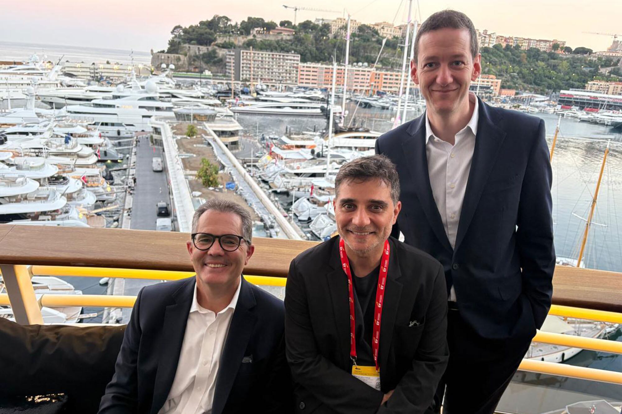 Mundial de emprendedores: los secretos de una gala única en Mónaco, el ganador y el argentino que compitió 6 Fernando Paci, CEO de Ey Argentina, Federico Lauria, fundador de Dale Play y Alejandro Kelman, socio de EY Argentina en el Yacht Club de Mónaco
