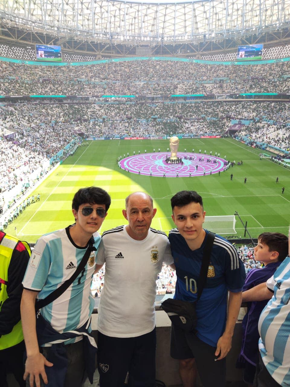 La vida de Bochini siempre estuvo ligada al fútbol y así se lo transmitió a sus hijos