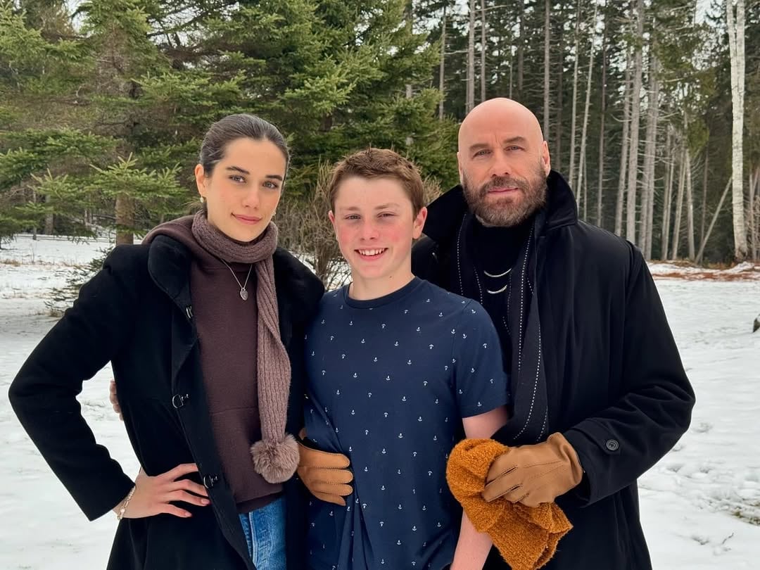 Tras la muerte de su esposa, Travolta se dedicó de lleno al cuidado de sus hijos, Ella Blue, de 25 años, y Benjamin, de 15 (Foto: Instagram @johntravolta)