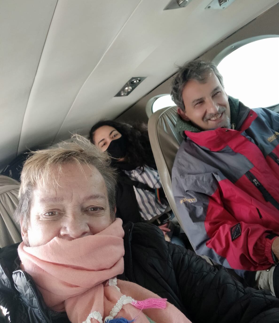 Seis pasajeros rumbo a Florianópolis.