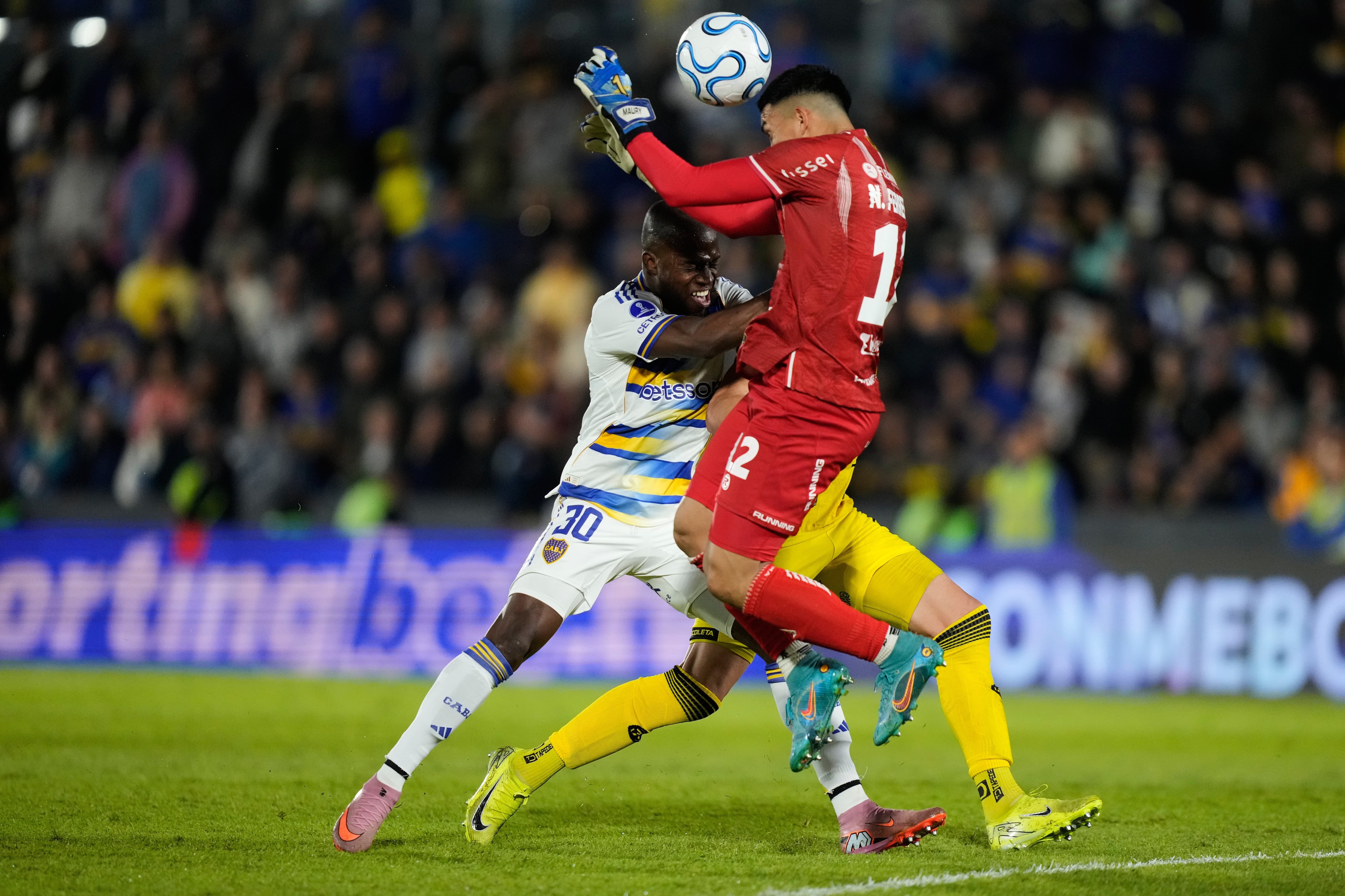 Enner Valencia ingresó para la última media hora, mostró ganas, aunque no contó con situaciones claras para convertir