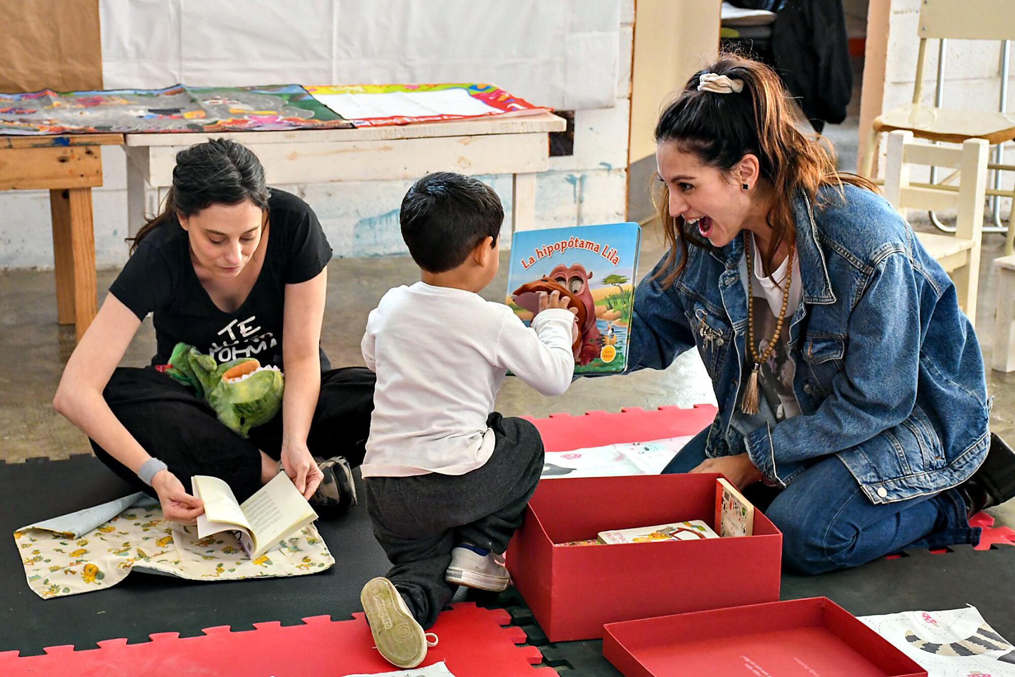 En el primer encuentro participaron la presidenta de la Fundación AS, Ana Sicilia, y la escritora, periodista y poeta Flor Codagnone