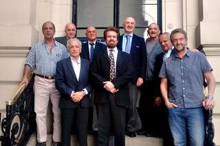 “La resistencia de Viamonte”: los hombres de CUBA que no quieren socias mujeres