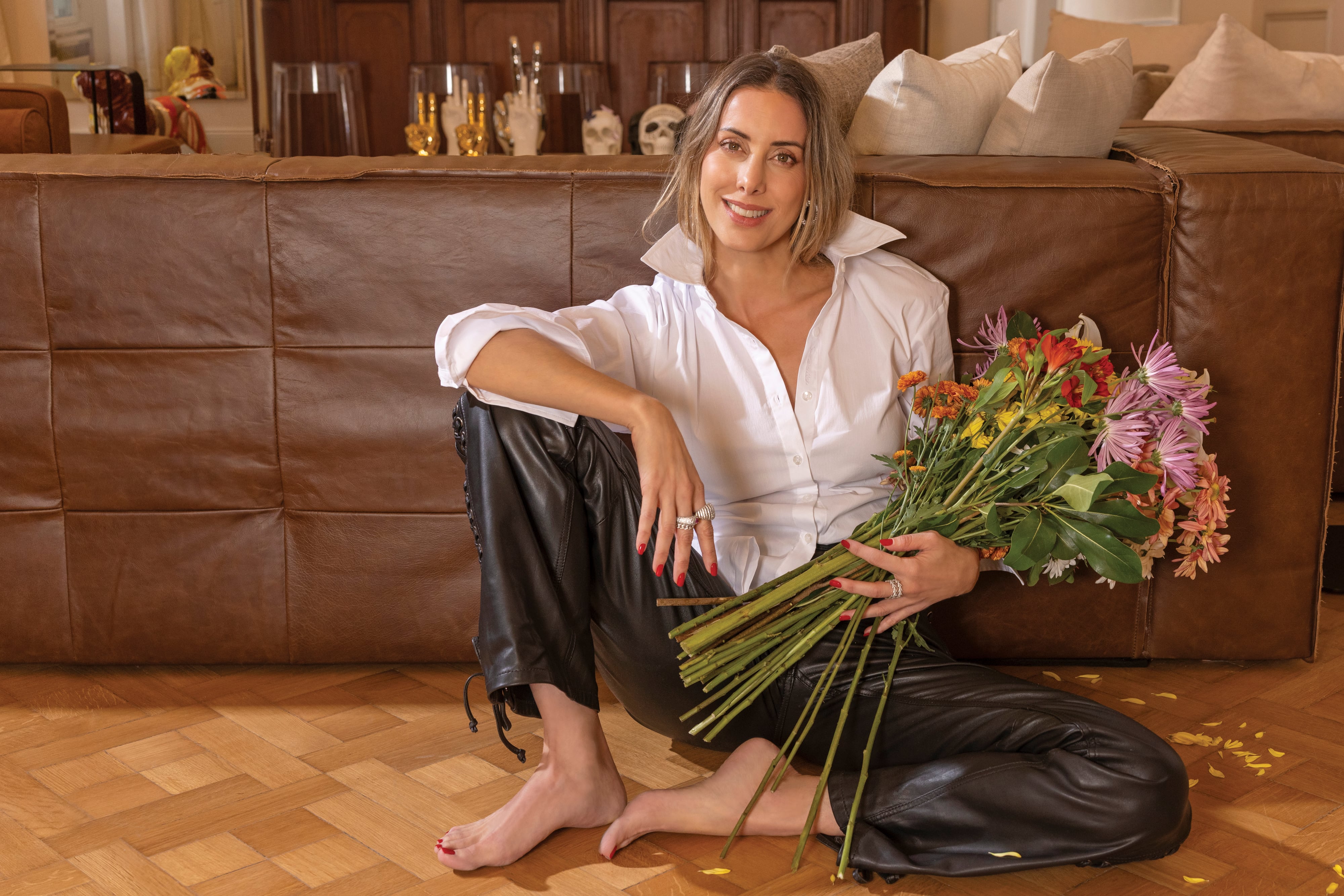 “Los chicos de él y mis chicos se llevan bárbaro, pero siempre hay un límite. Yo respeto mucho a las mamás de sus hijos, él respeta también al papá de los míos, no nos involucramos de más”, asegura